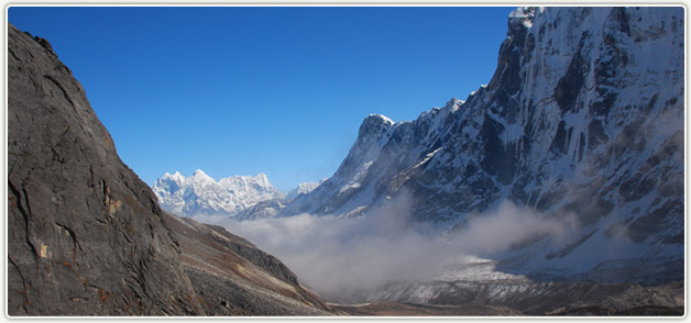 Hinku Hongu Valley Trekking