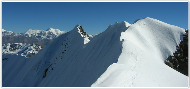  Pisang Peak Climbing